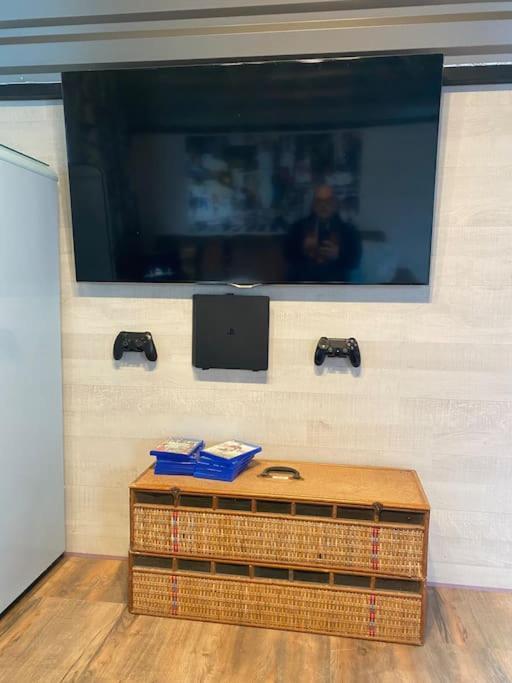 Gleis 2, Waggon Mit Ofen, Optional Mit Whirlpool Und Sauna Dahlem (Euskirchen) Exterior foto