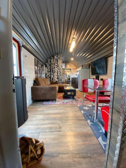 Gleis 2, Waggon Mit Ofen, Optional Mit Whirlpool Und Sauna Dahlem (Euskirchen) Exterior foto